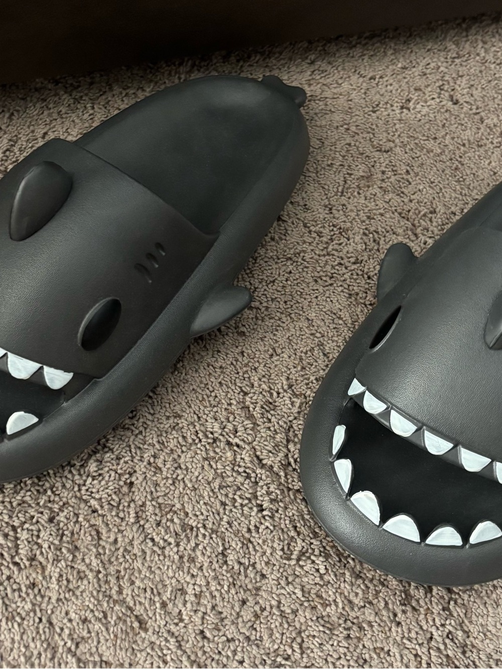 Shark One-Piece Slip-On Shoes in Charcoal Gray